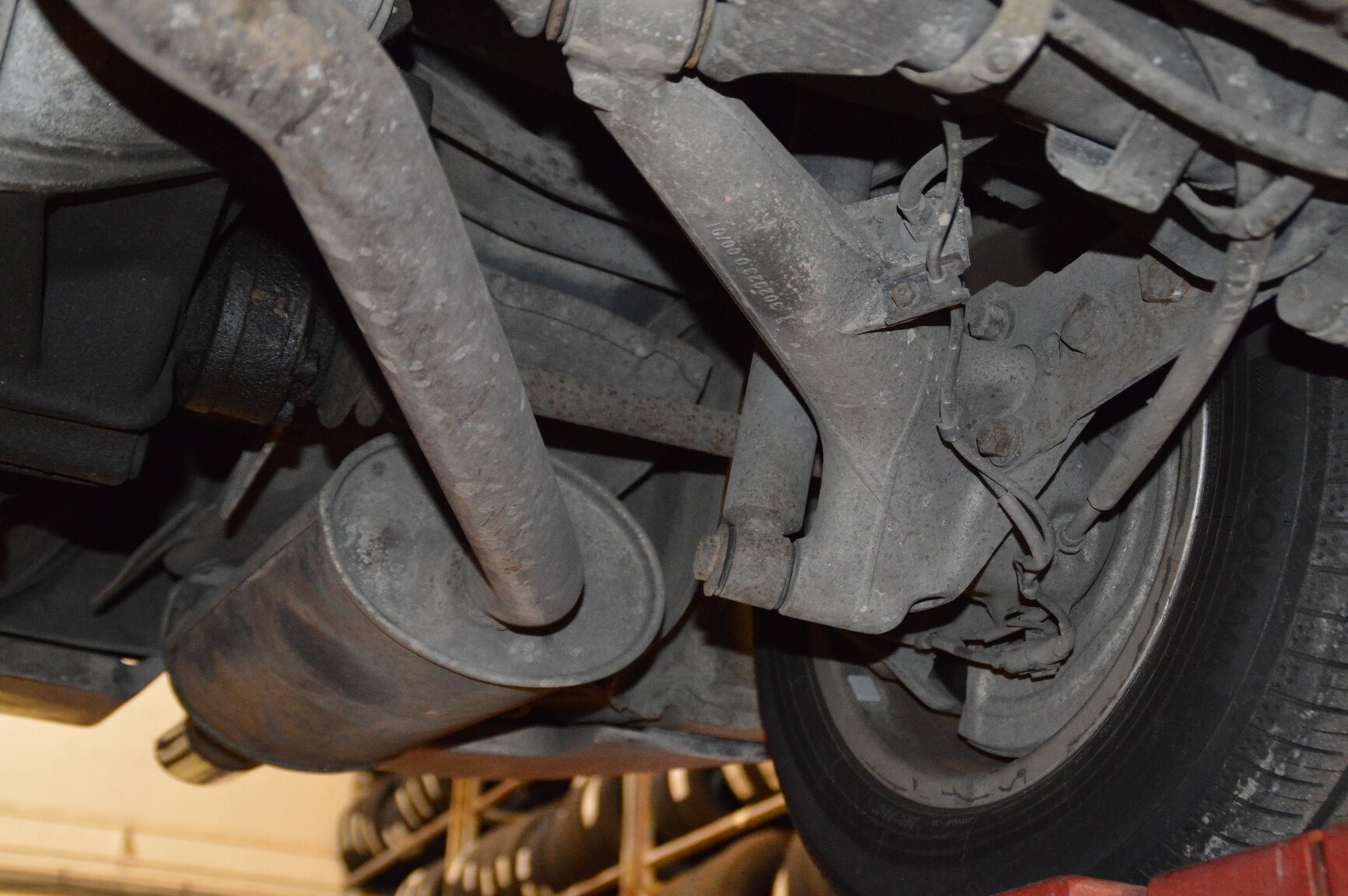 Image of 1986 Porsche 944 Coupé mechanics
