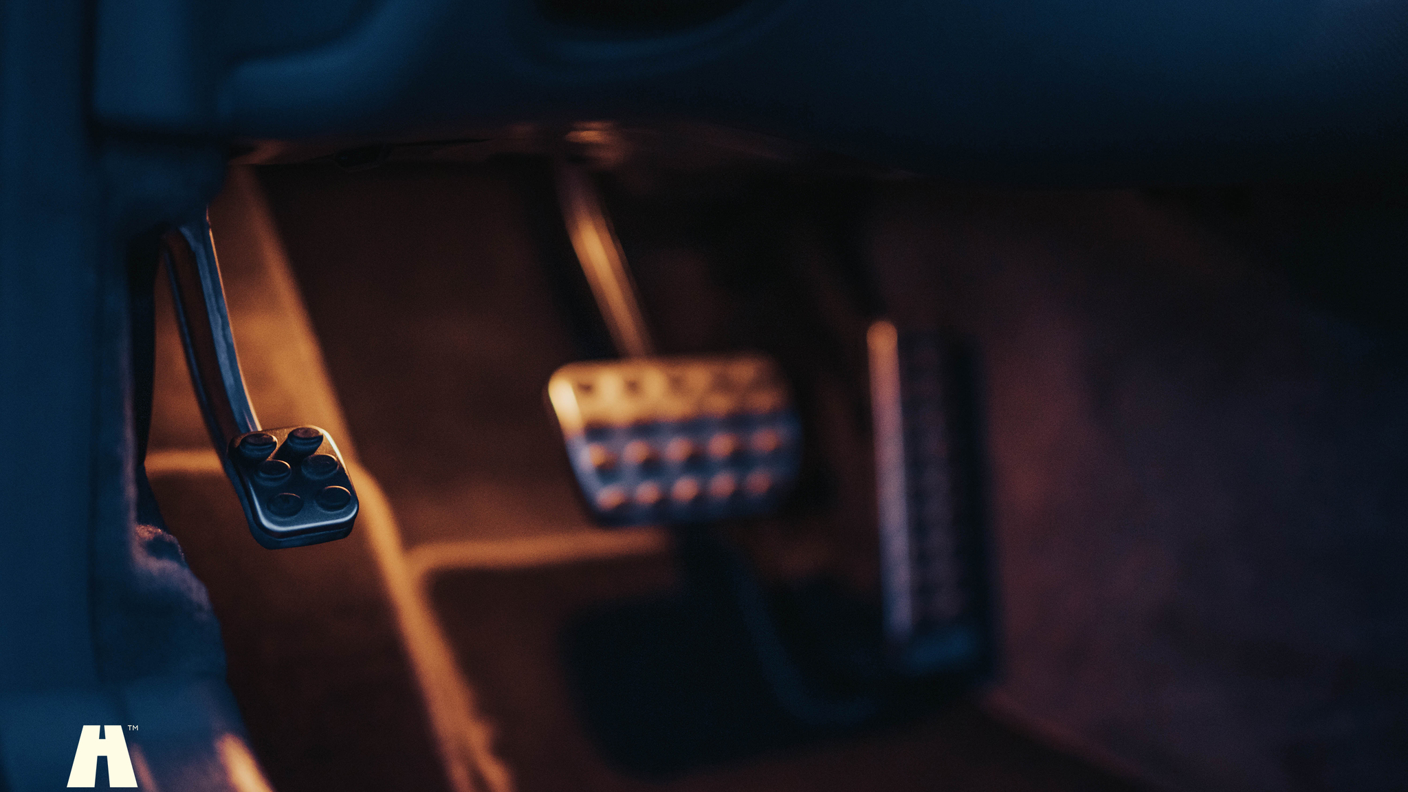 Interior image of 2006 Mercedes Benz SL350 (19)