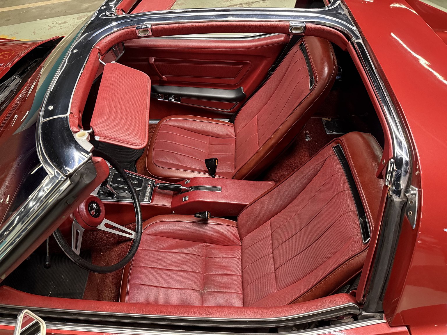 Innenraumfoto von 1974 Chevrolet Corvette Stingray