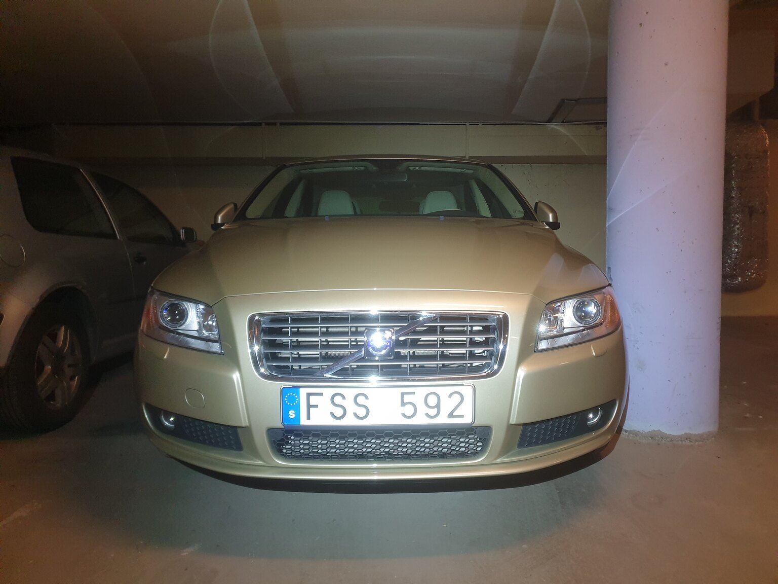 Exteriörbild på 2008 Volvo S80 2.5T