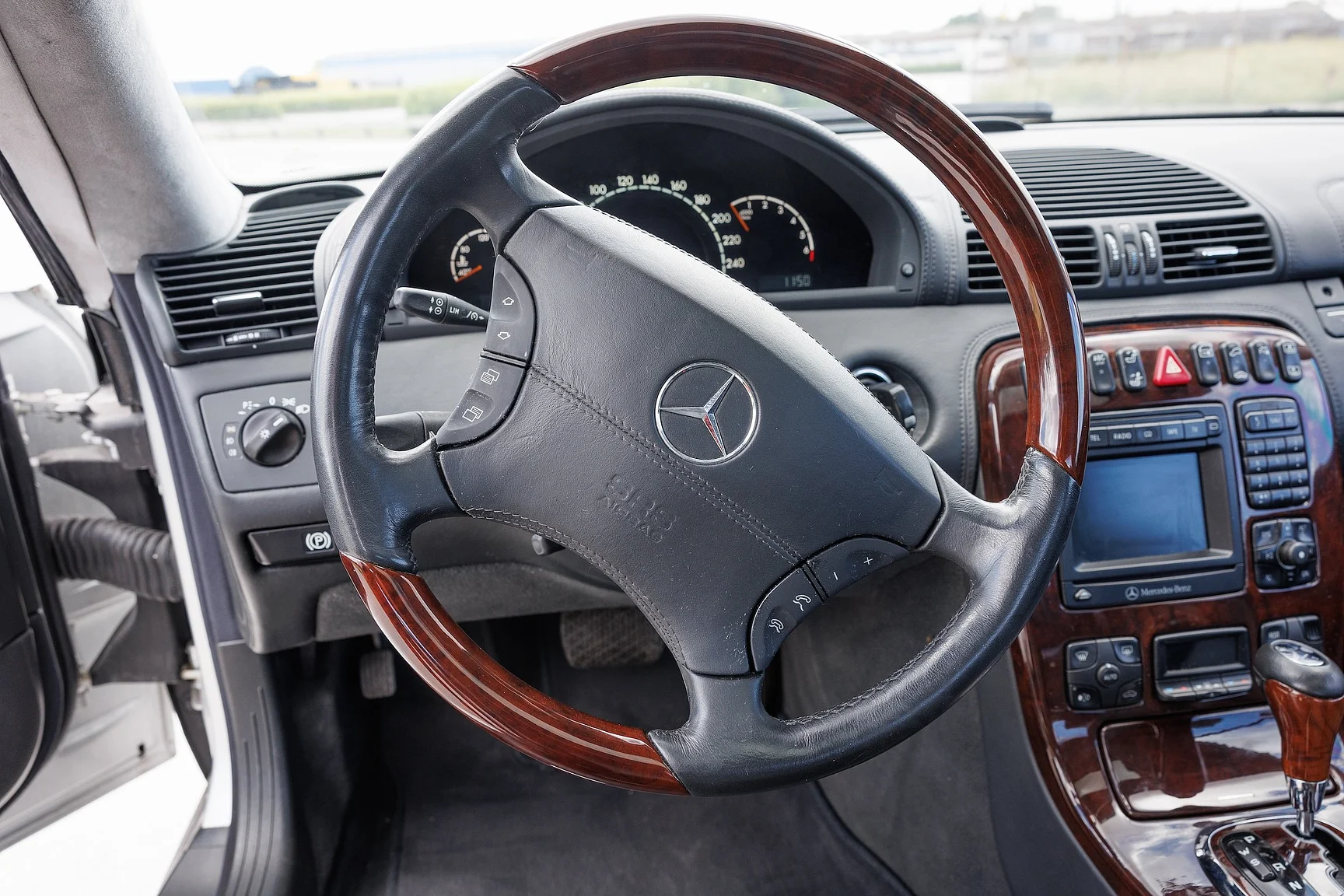 Interiörbild 2000 Mercedes-Benz CL 600 (13)