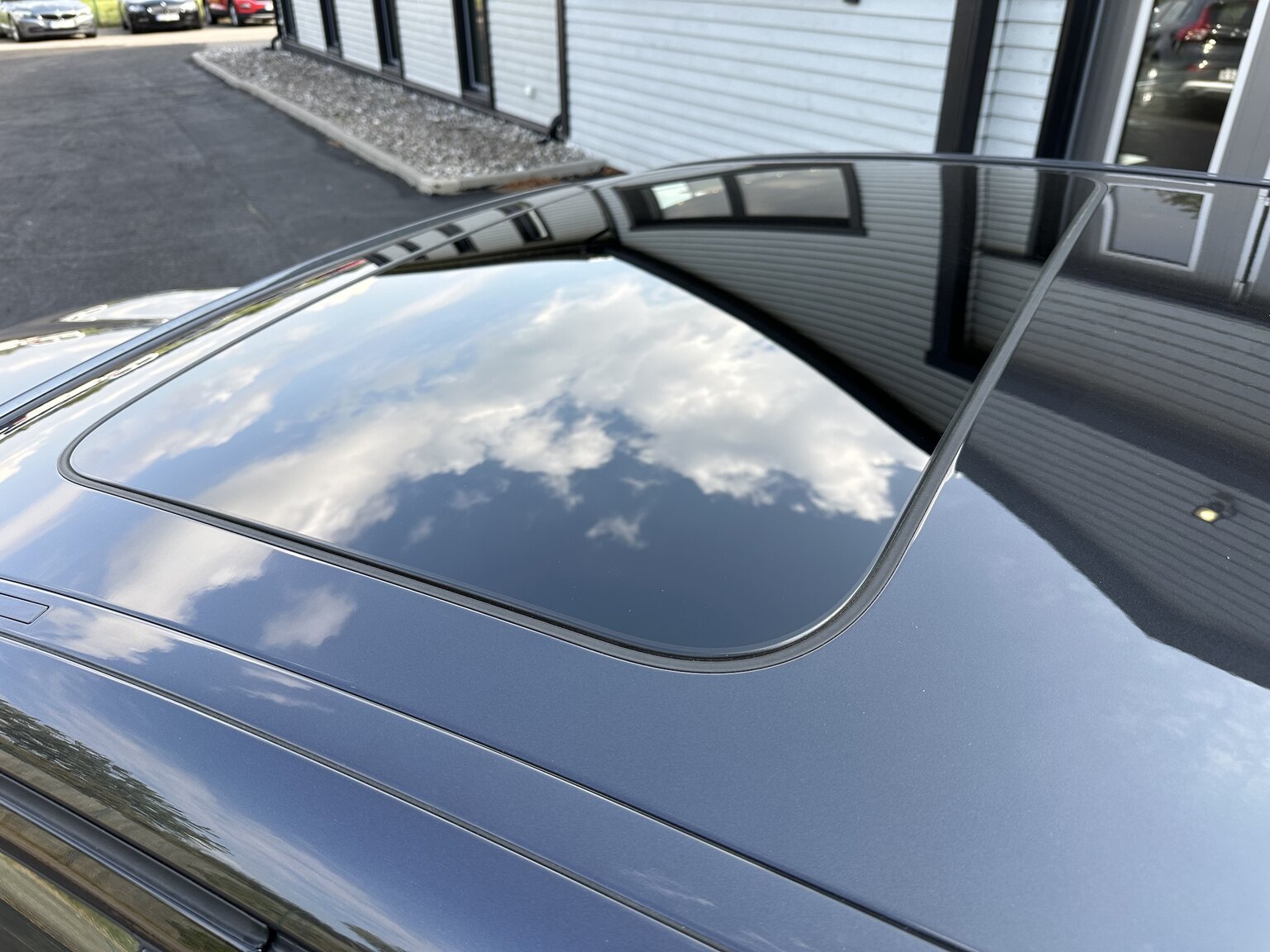 Exterior image of 2019 ALPINA B5 S Bi-Turbo Sedan ALLRAD