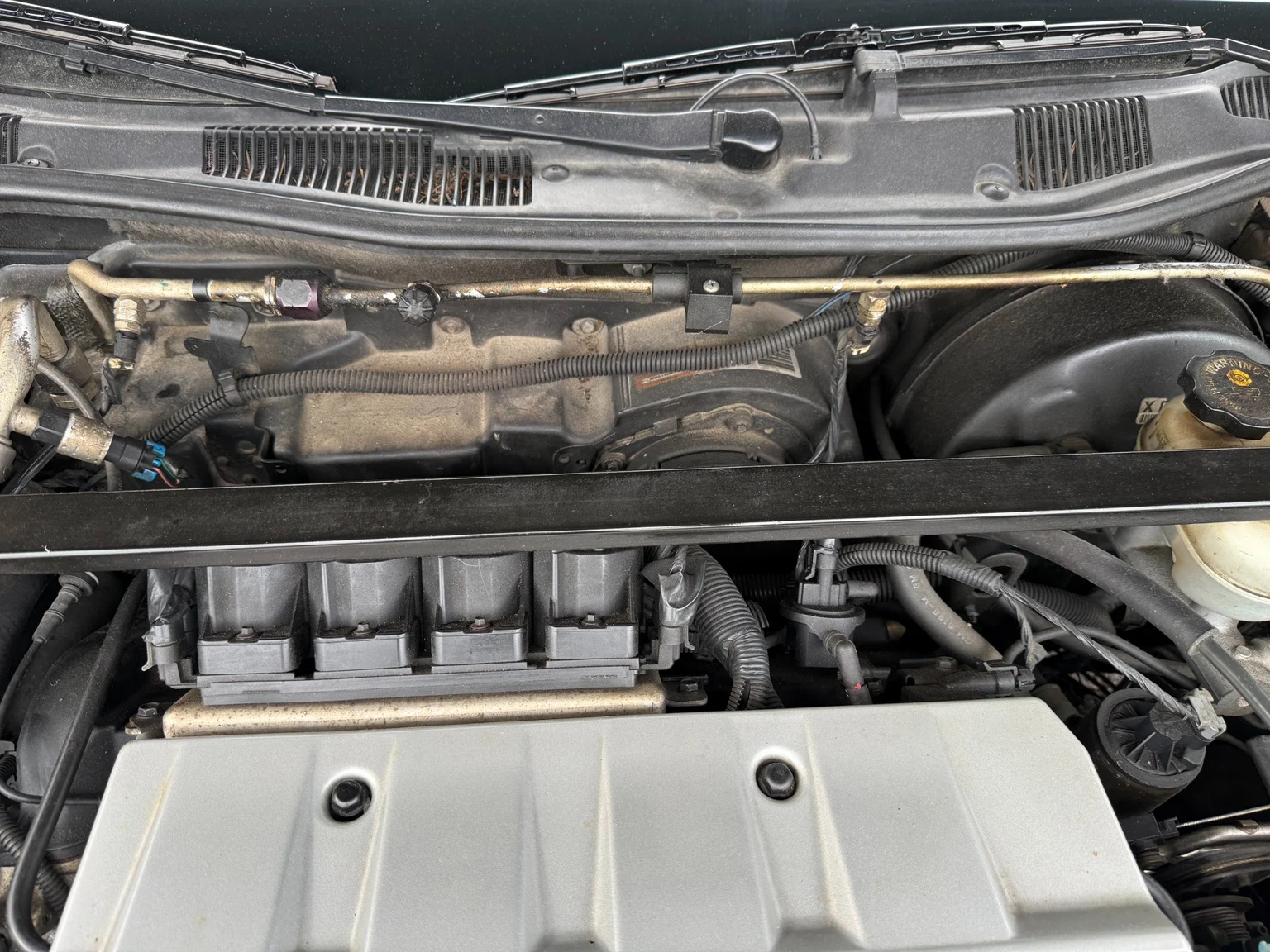 Image of 1997 Cadillac STS Seville 4.6 V8 mechanics (6)