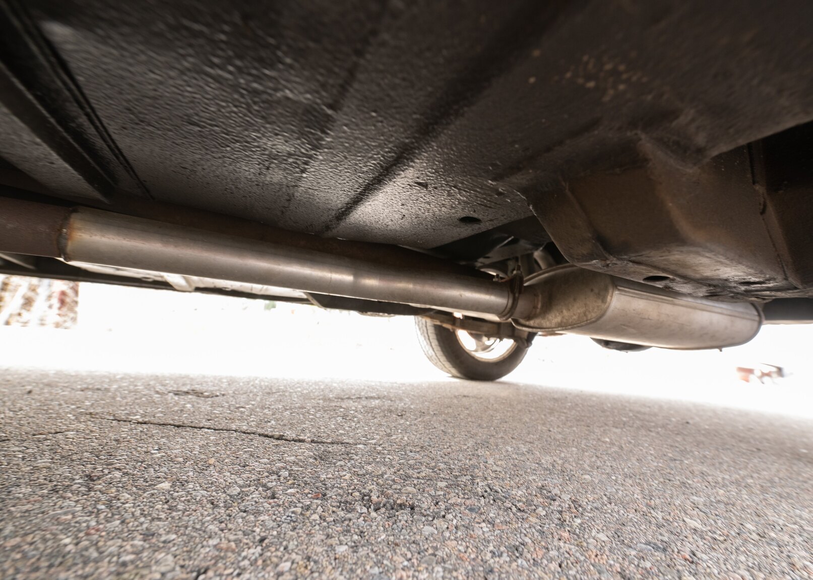 Image of 1961 Chrysler New Yorker Sedan mechanics (25)