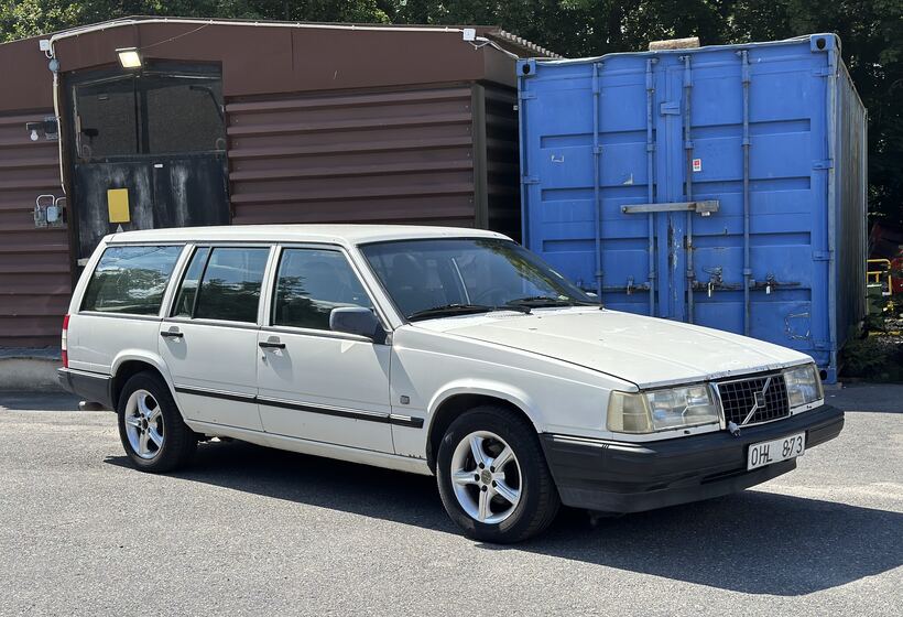 1998 Volvo 945 OHL873