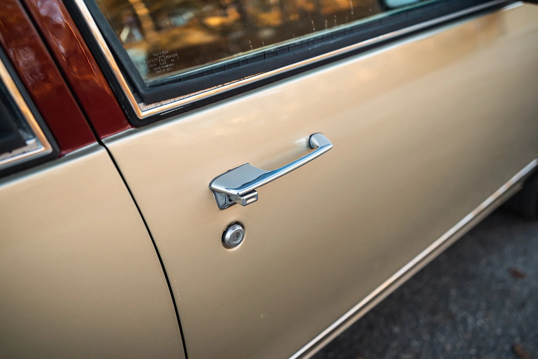 Exterior image of 1989 Cadillac Seville (41)