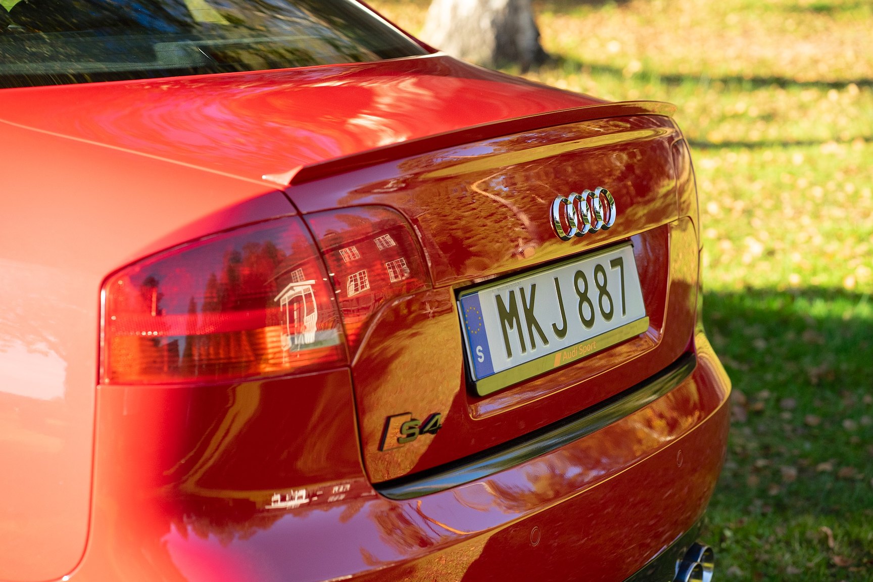Exterior image of 2007 Audi  S4 quattro 4.2 V8 manuell