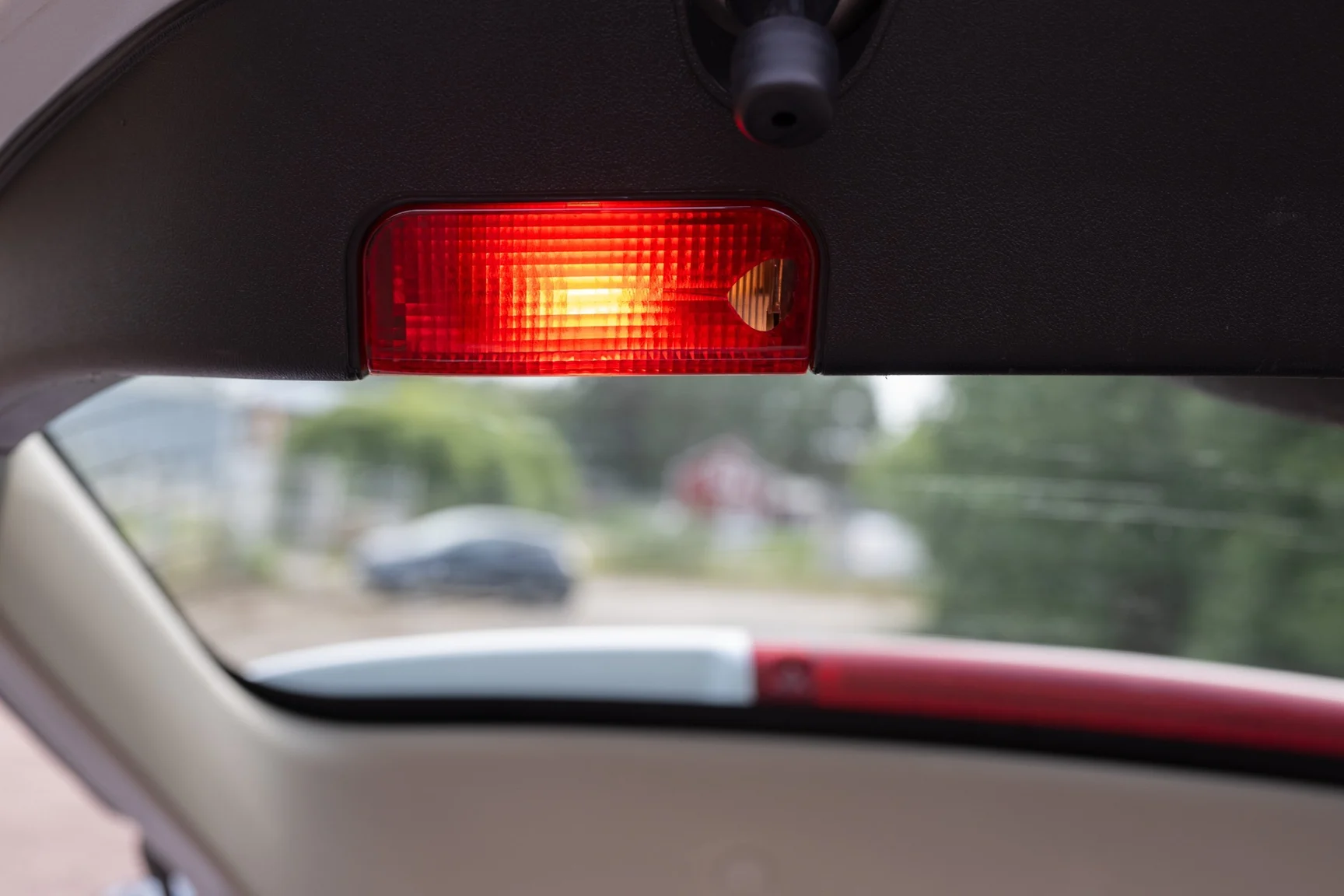 Innenraumfoto von 2008 Alfa Romeo 159 Q4 Sportwagon (2)