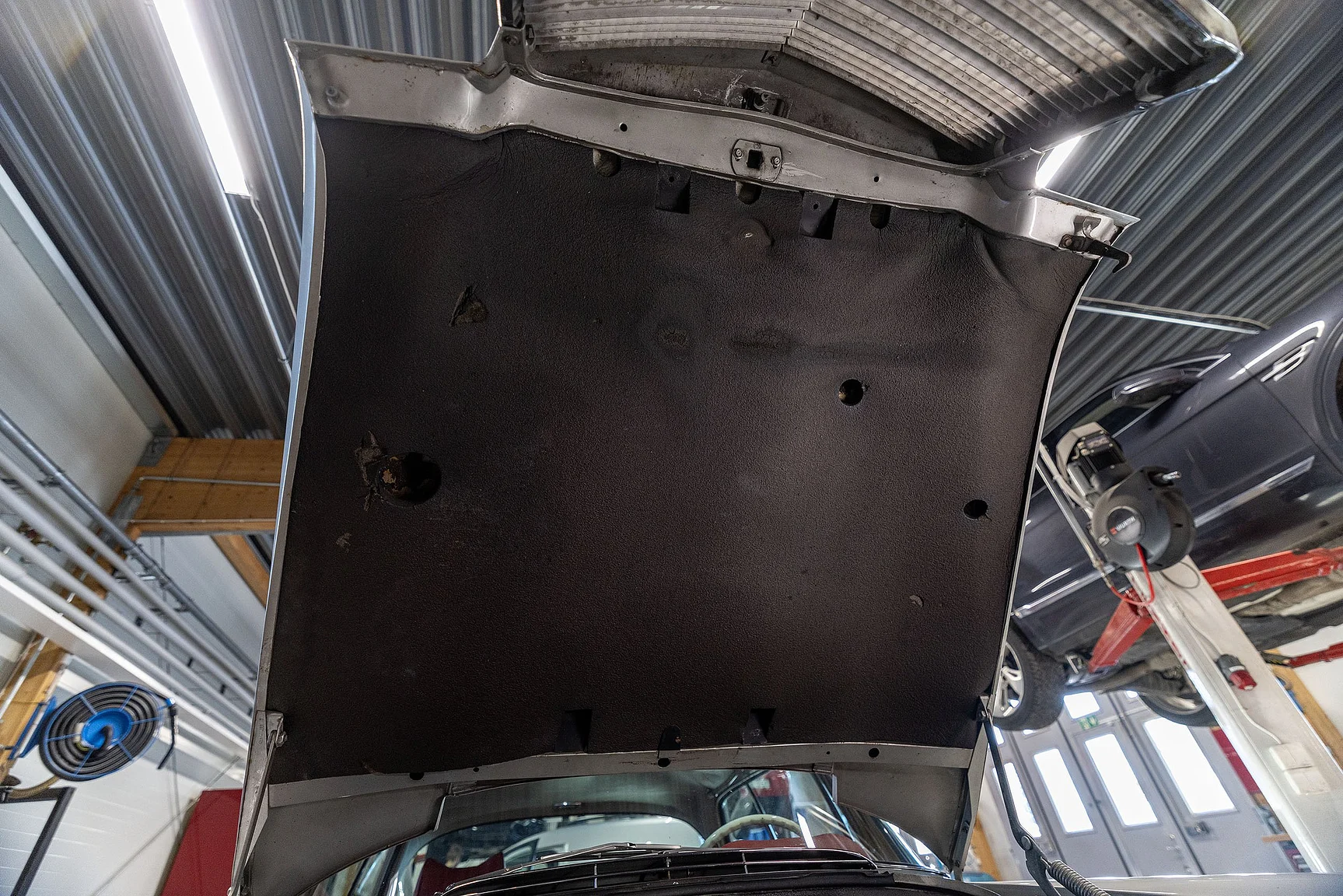 Image of 1970 Mercedes-Benz  280 SE 3.5 Coupé mechanics (17)