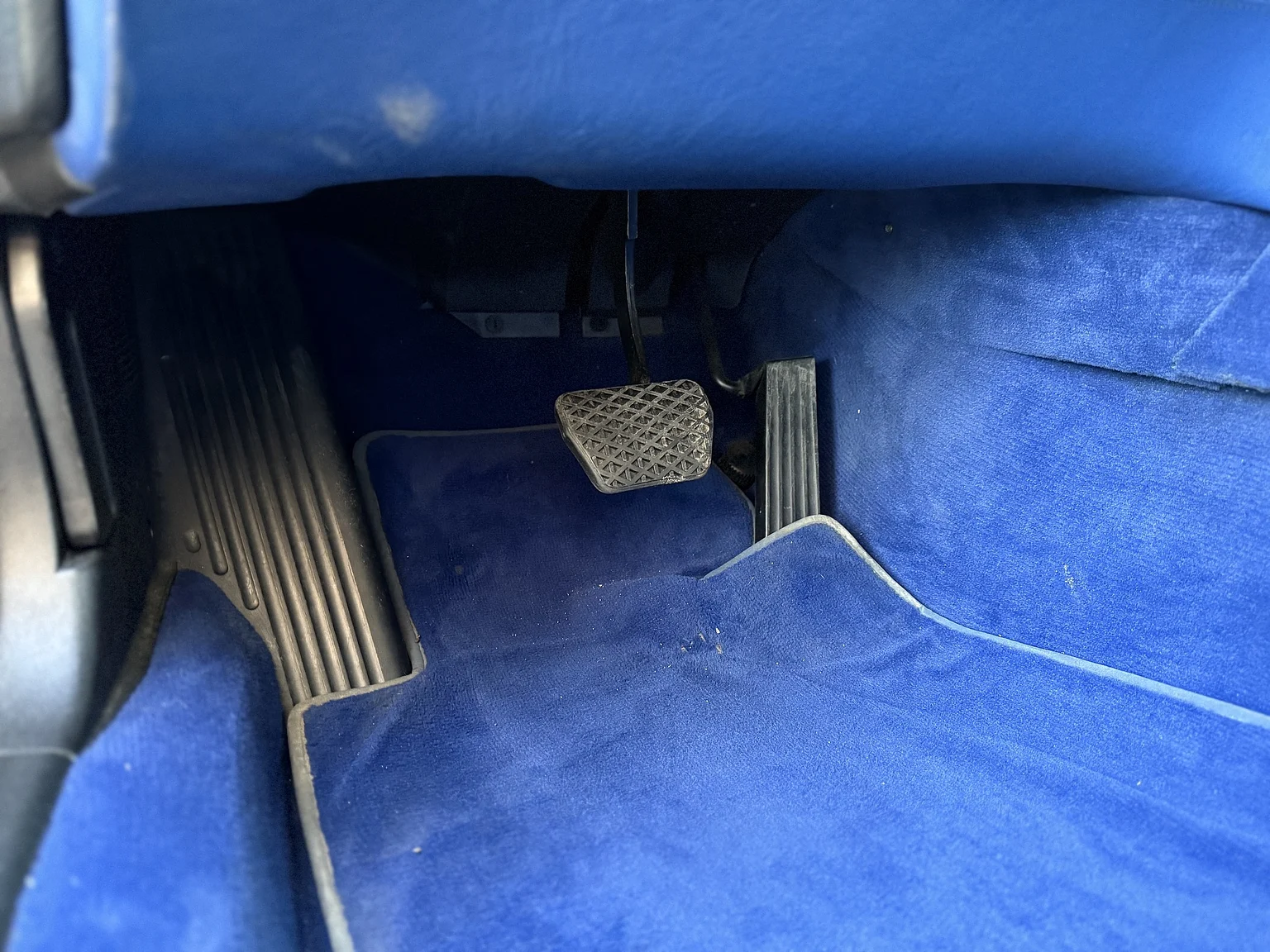 Interiörbild 1992 BMW 850iA - No Reserve (10)