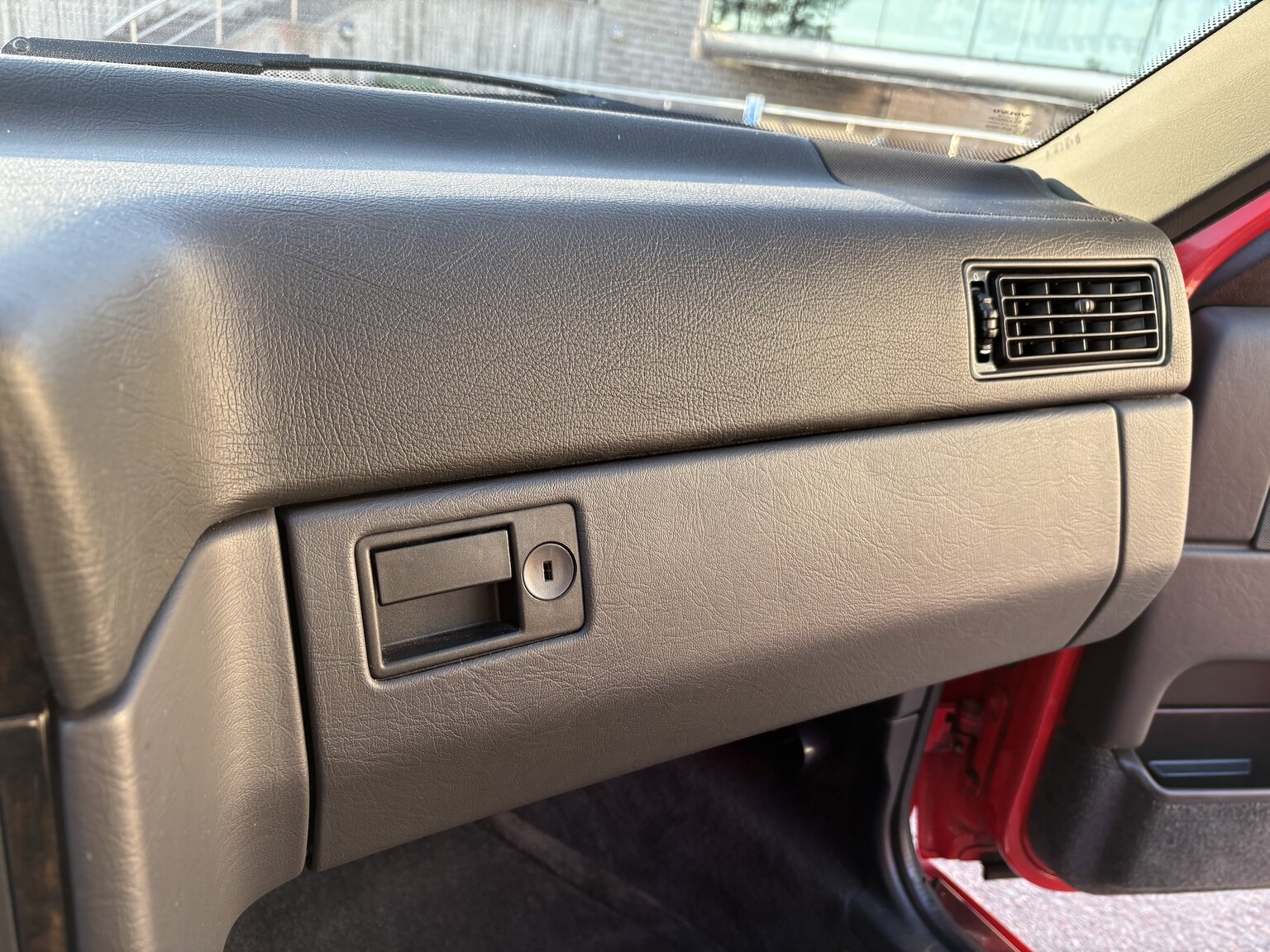 Interior image of 1996 Volvo 850 R