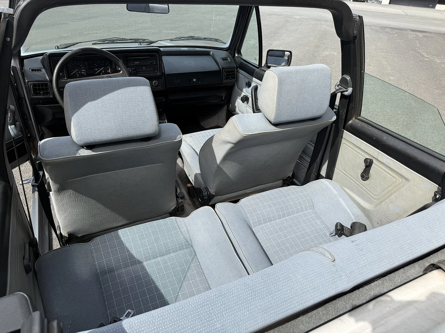 Interior image of 1987 VW Golf Cabriolet (8)