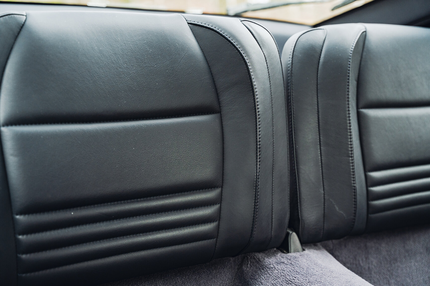 Interior image of 1999 Porsche 911 Carrera 4