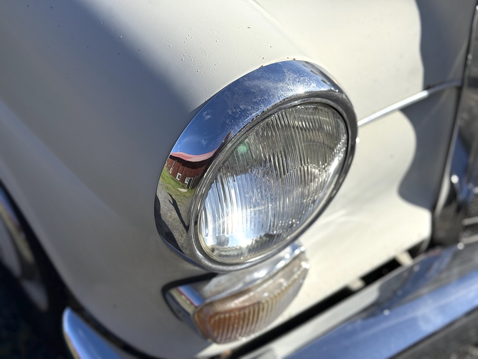 Exteriörbild på 1967 Mercedes-Benz 200