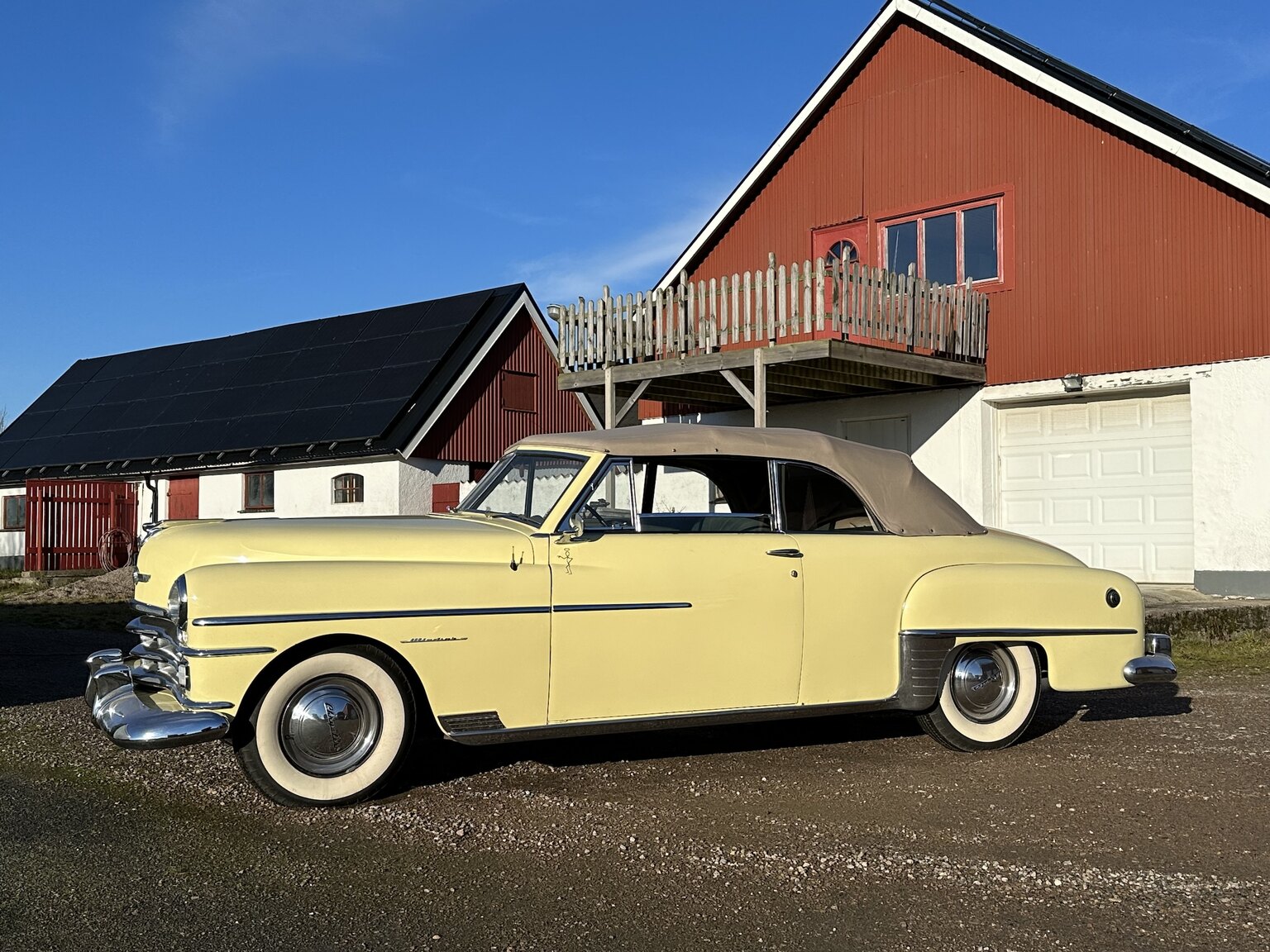 Exterior image of 1950 Chrysler Windsor Convertible (2)