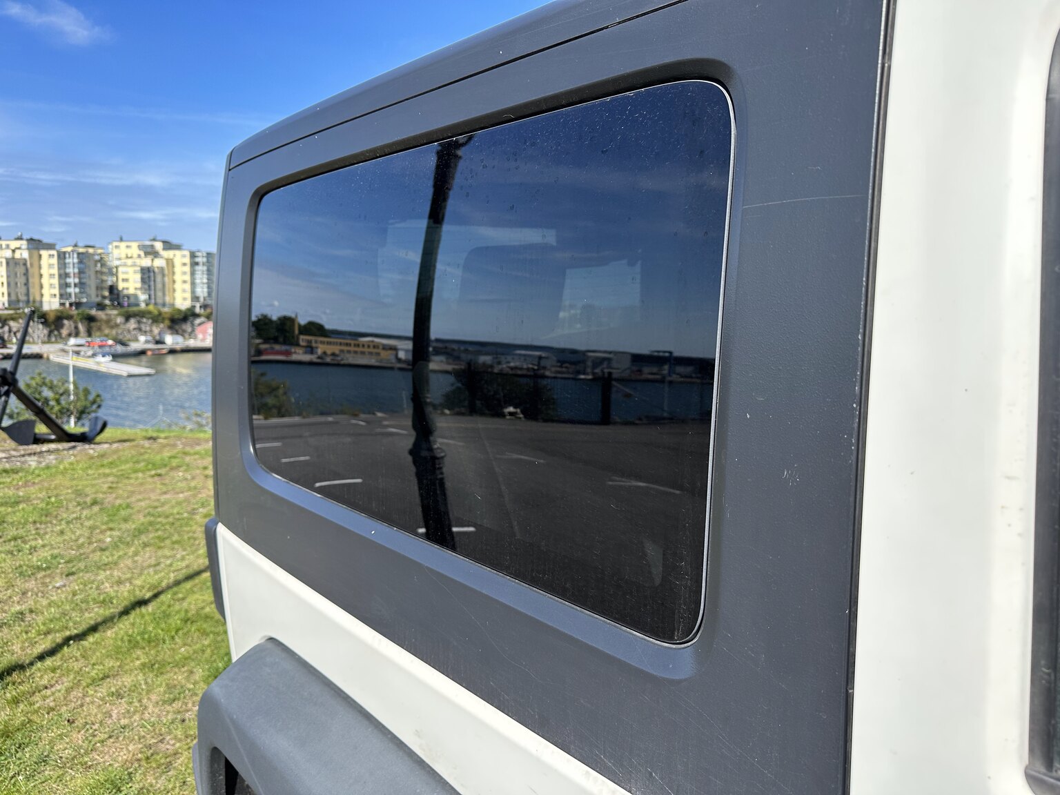 Exterior image of 2010 Jeep Wrangler Rubicon (53)