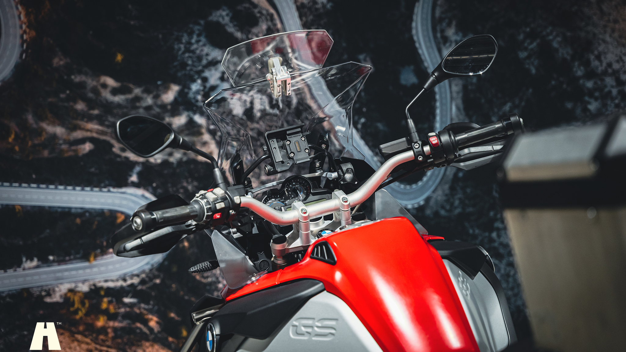 Exterior image of 2017 BMW R 1200 GSA (54)