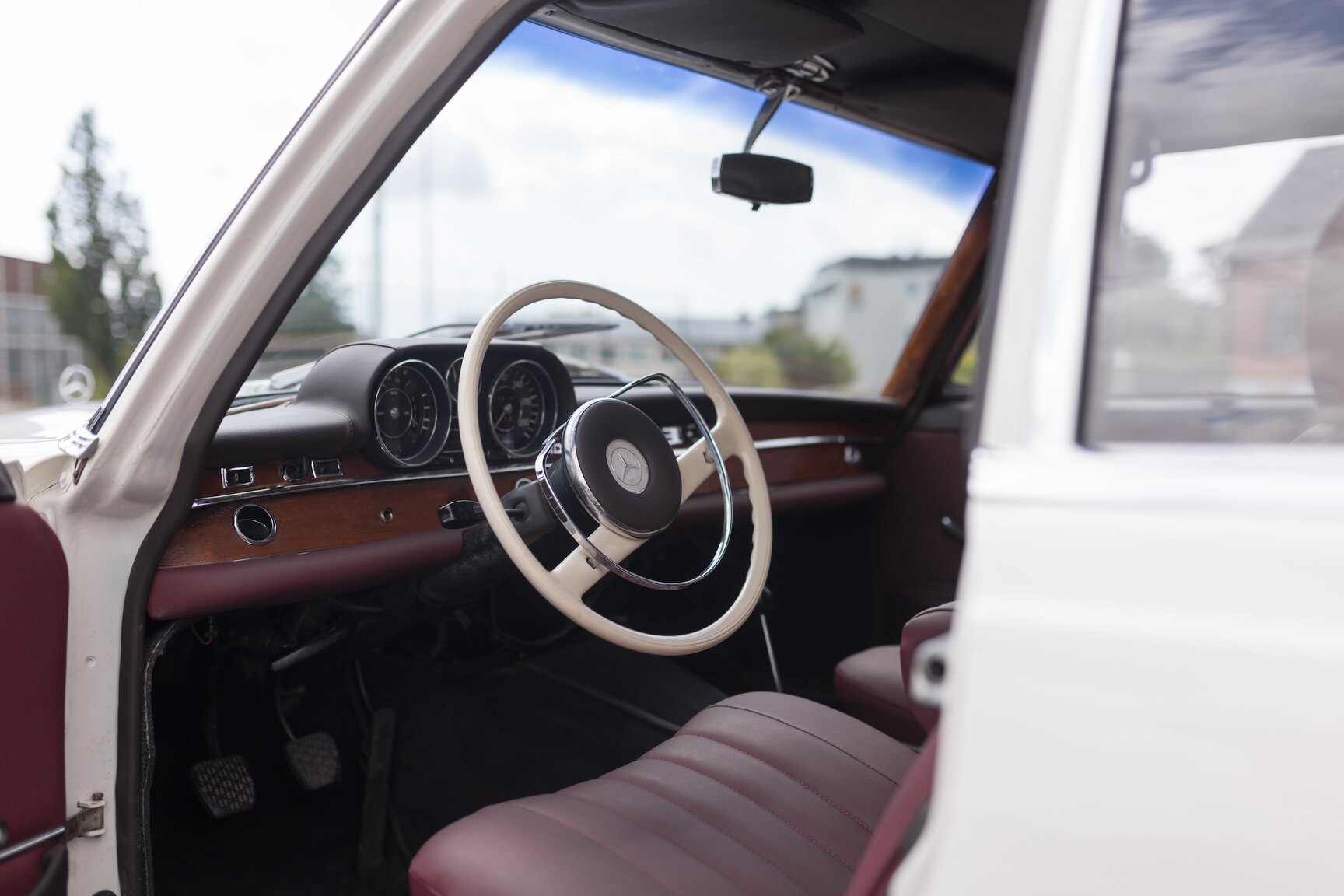 Interiörbild 1966  Mercedes-Benz 250 