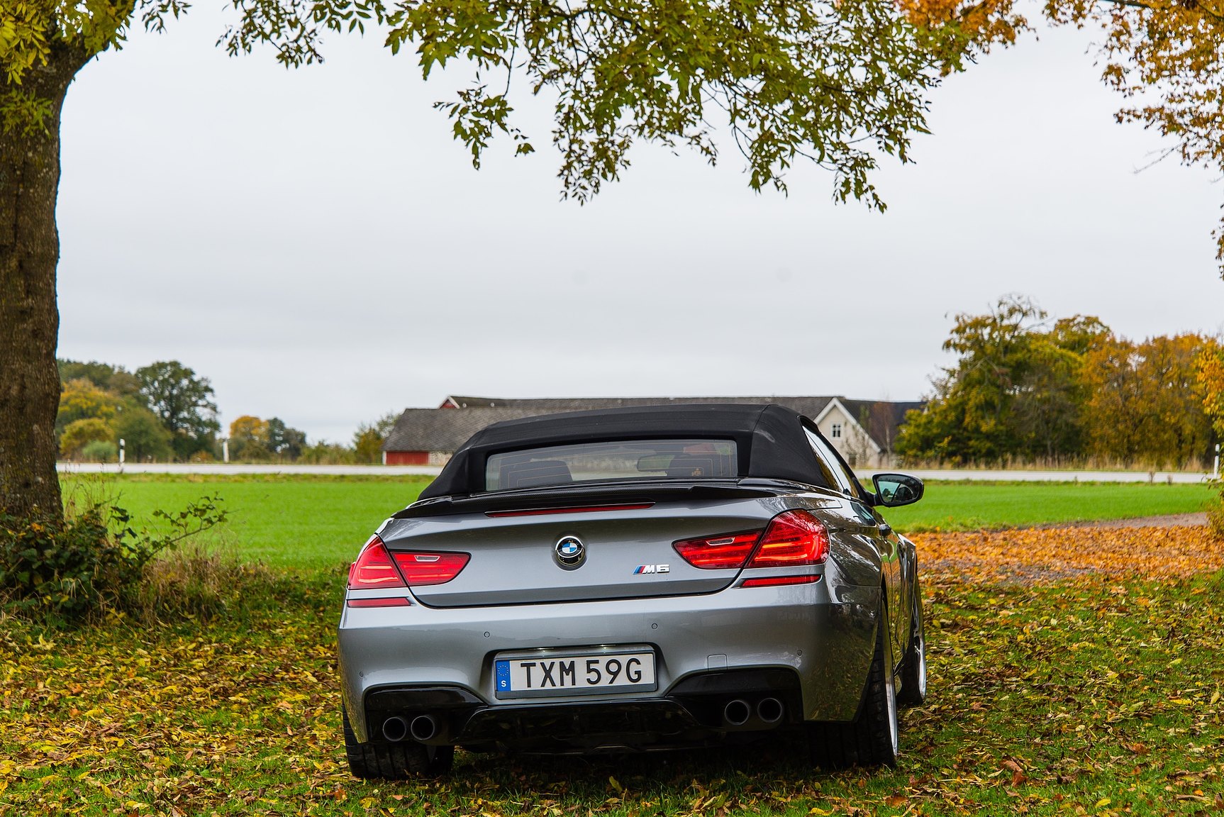 Exterior image of 2014 BMW M6C