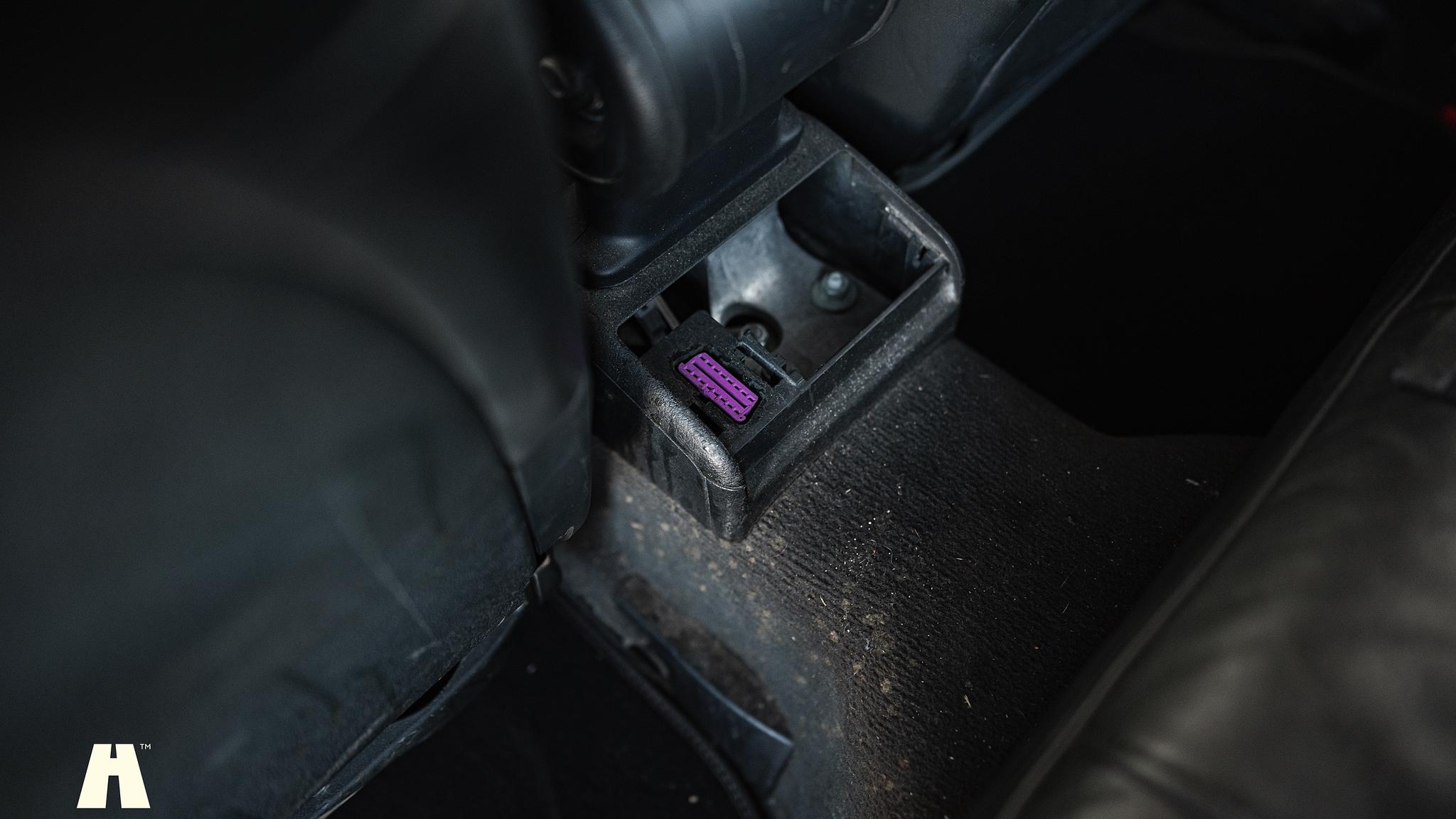 Interior image of 2001 Audi RS4 B5 (94)