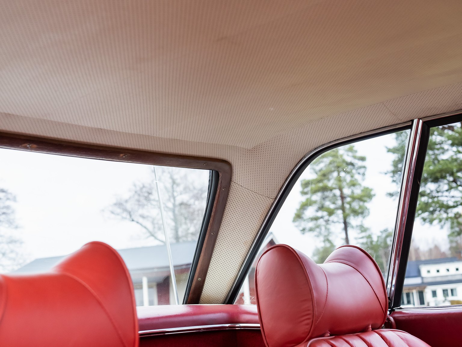 Innenraumfoto von 1966 Mercedes-Benz 230 SL Pagoda (18)