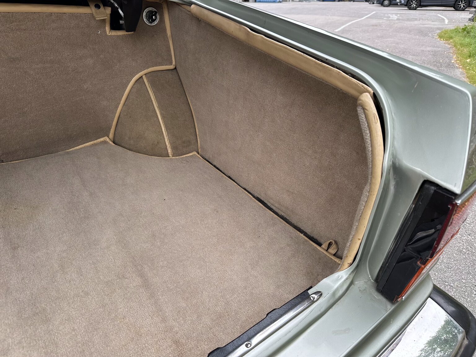 Interior image of 1982  Rolls Royce Silver Spirit