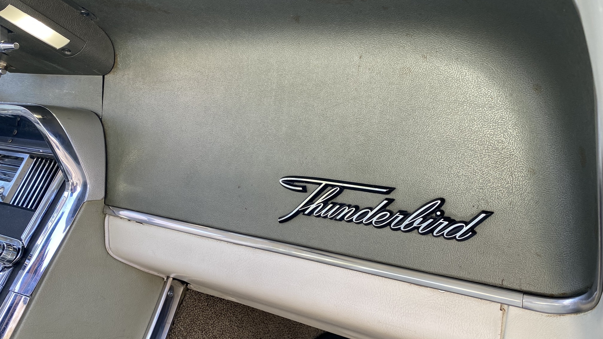 Interiörbild 1966 Ford Thunderbird Town Hardtop 6.4