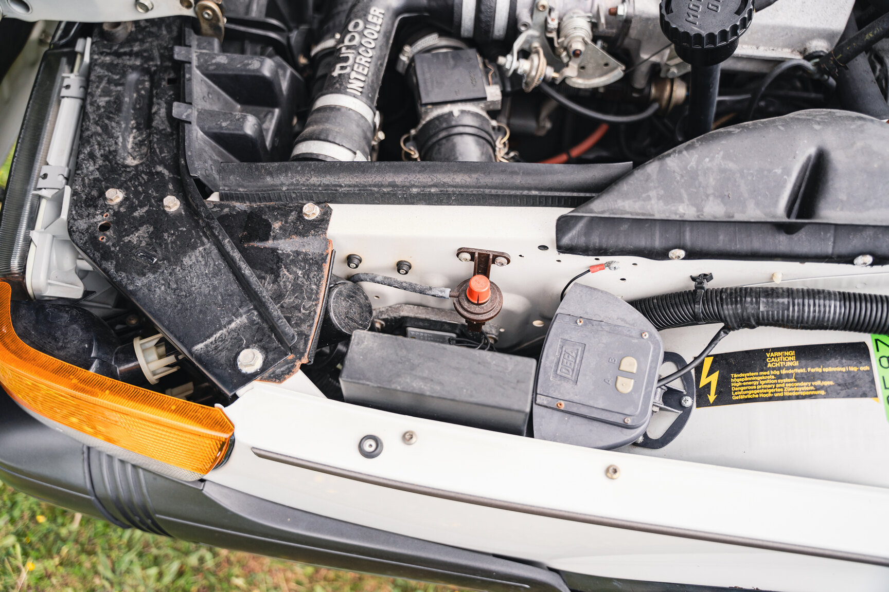 Image of 1987 Saab 900 Turbo Convertible mechanics