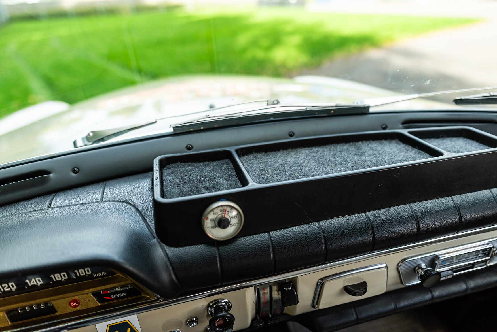 Interior image of 1969 Volvo Amazon 121 P130