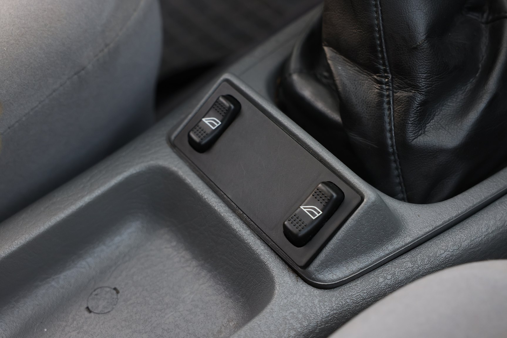 Interior image of 1991 Ford Sierra Sedan 2.0 i 4x4 