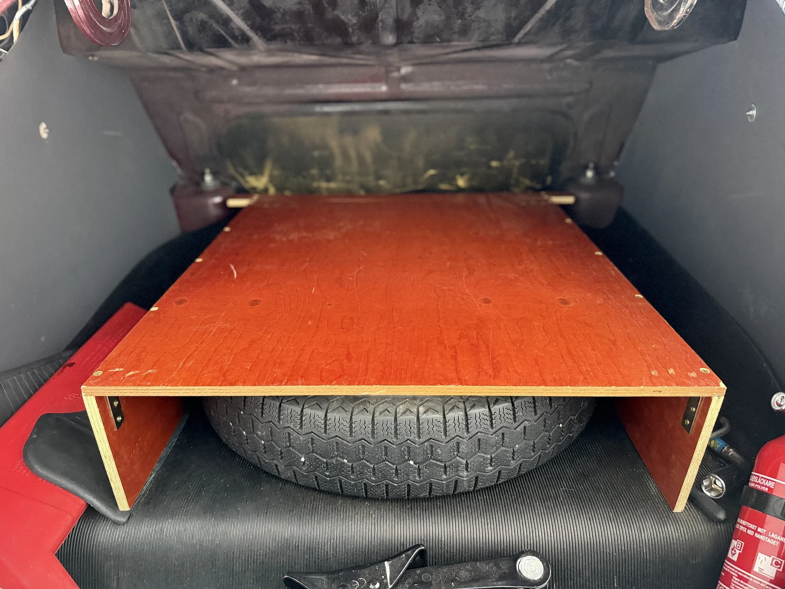 Innenraumfoto von 1953 Volvo PV444ES (36)