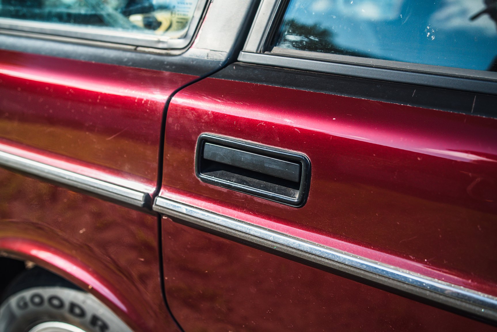 Exteriörbild på 1993 Volvo 245 GL Classic "No Reserve Auction"