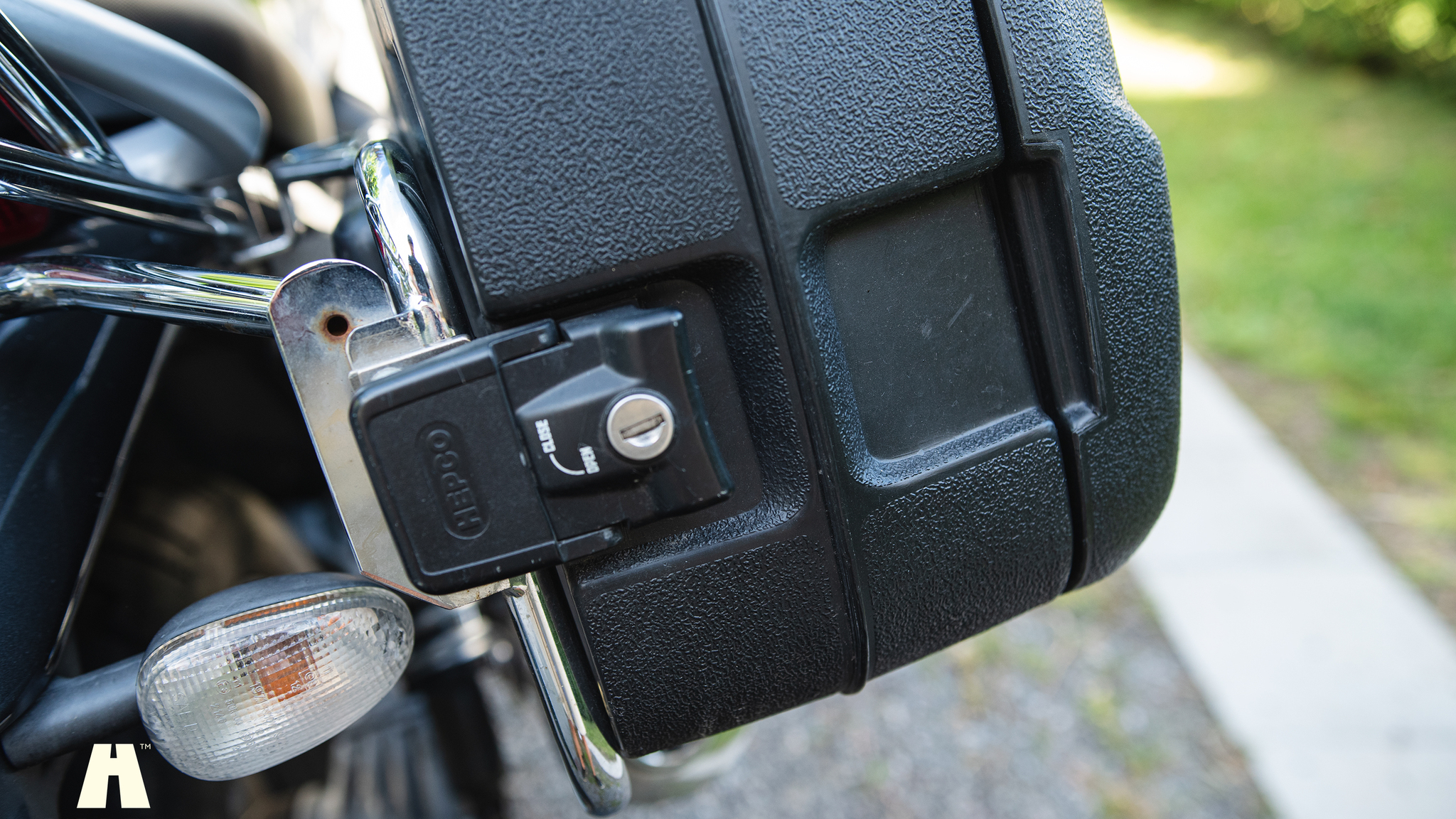 Exteriörbild på 2005 Moto Guzzi Breva 750i