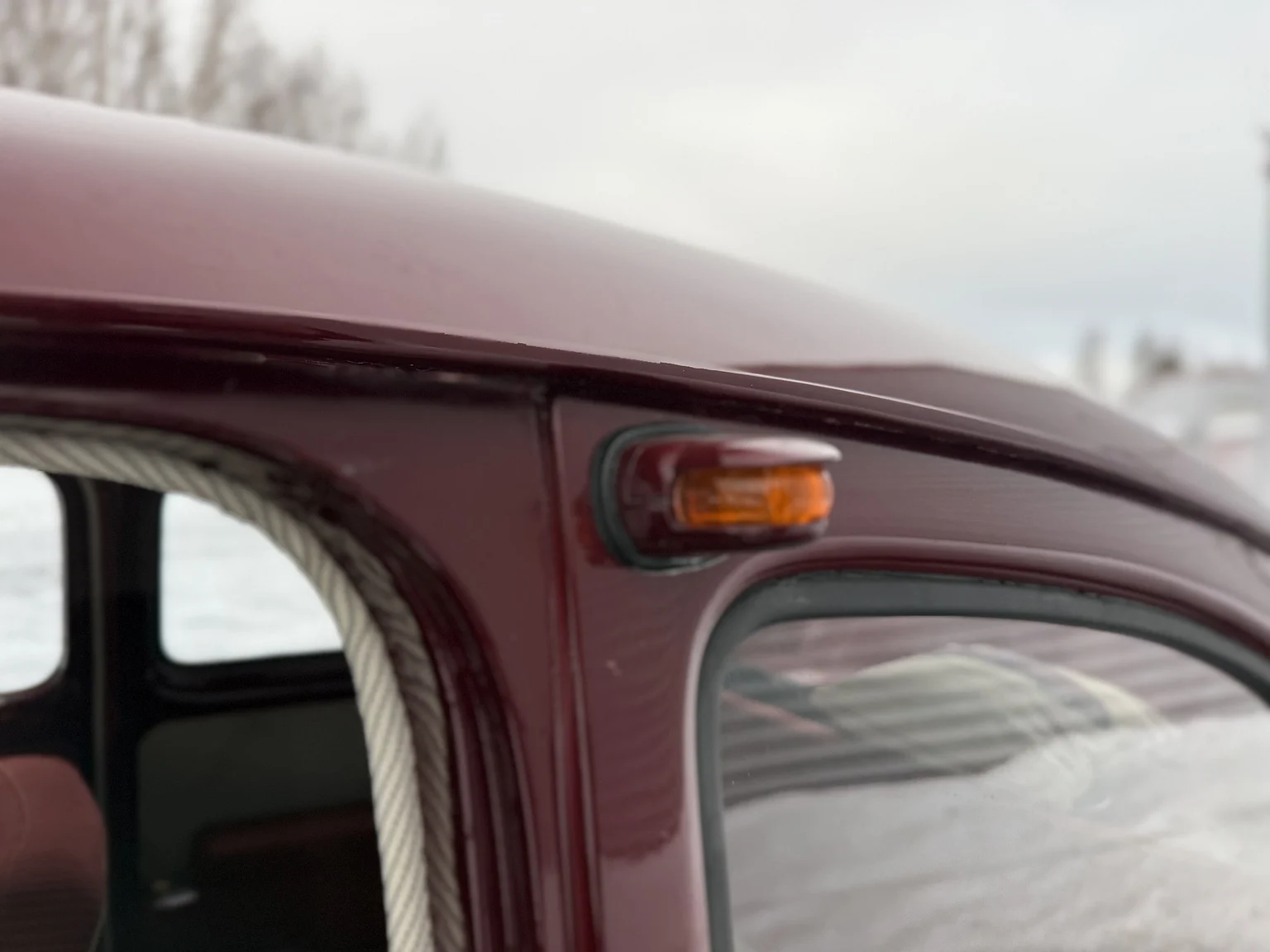 Interior image of 1953 Volvo PV444ES (23)
