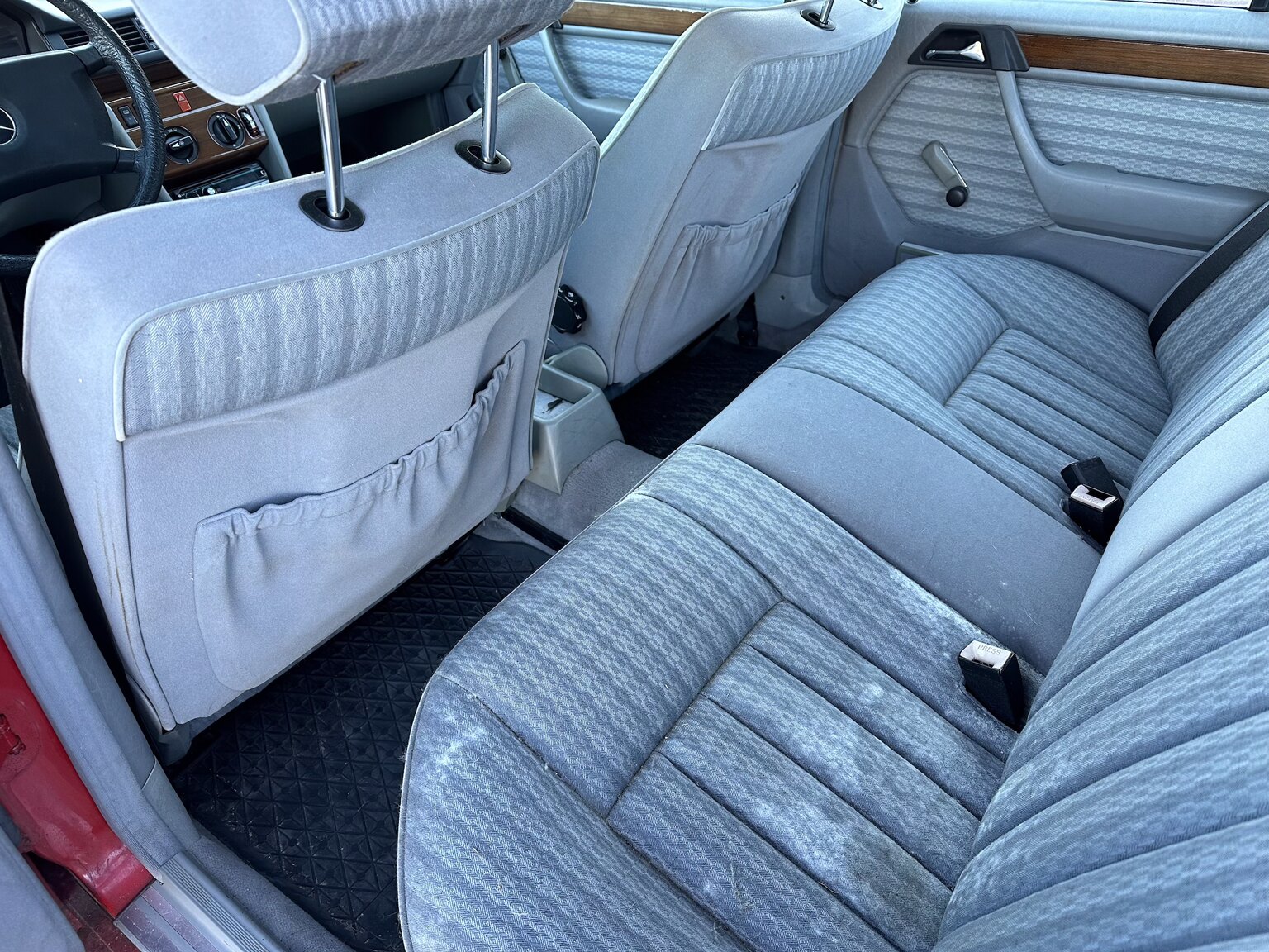 Interior image of 1990 Mercedes-Benz 200 E
