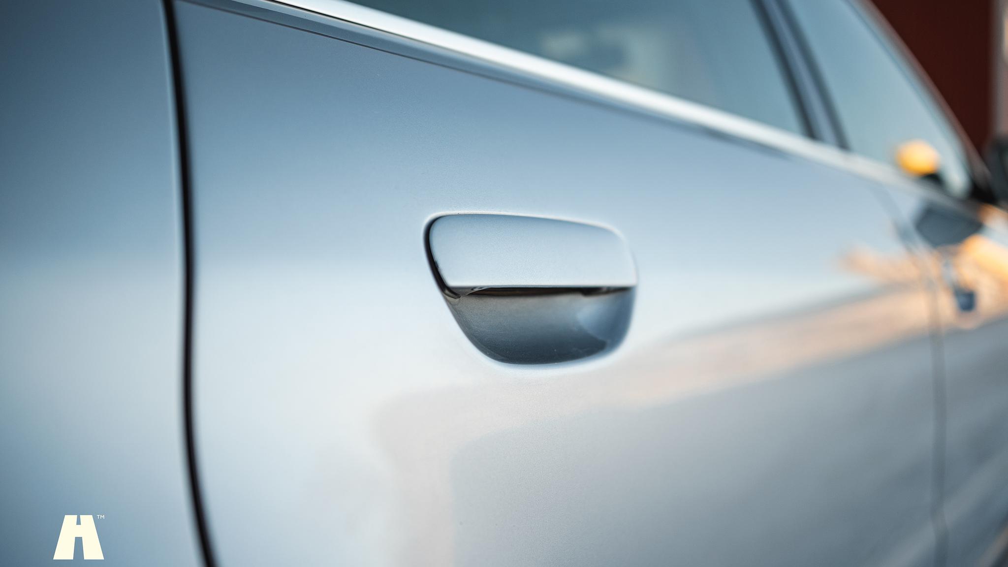 Exterior image of 2001 Audi RS4 B5 (47)