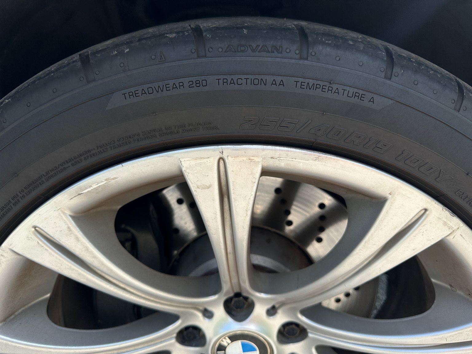 Exterior image of 2006 BMW E60 M5