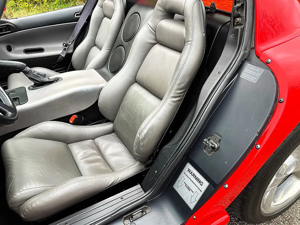 Interiörbild 1994 Dodge Viper (2)