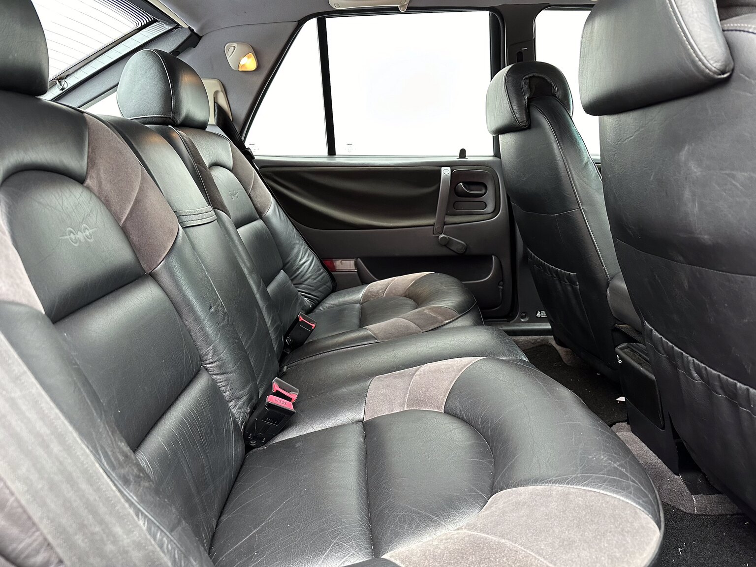 Innenraumfoto von 1988 SAAB 9000i