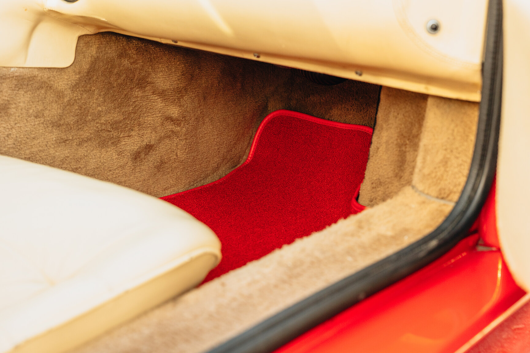 Interior image of 1989 Lotus Esprit Turbo 