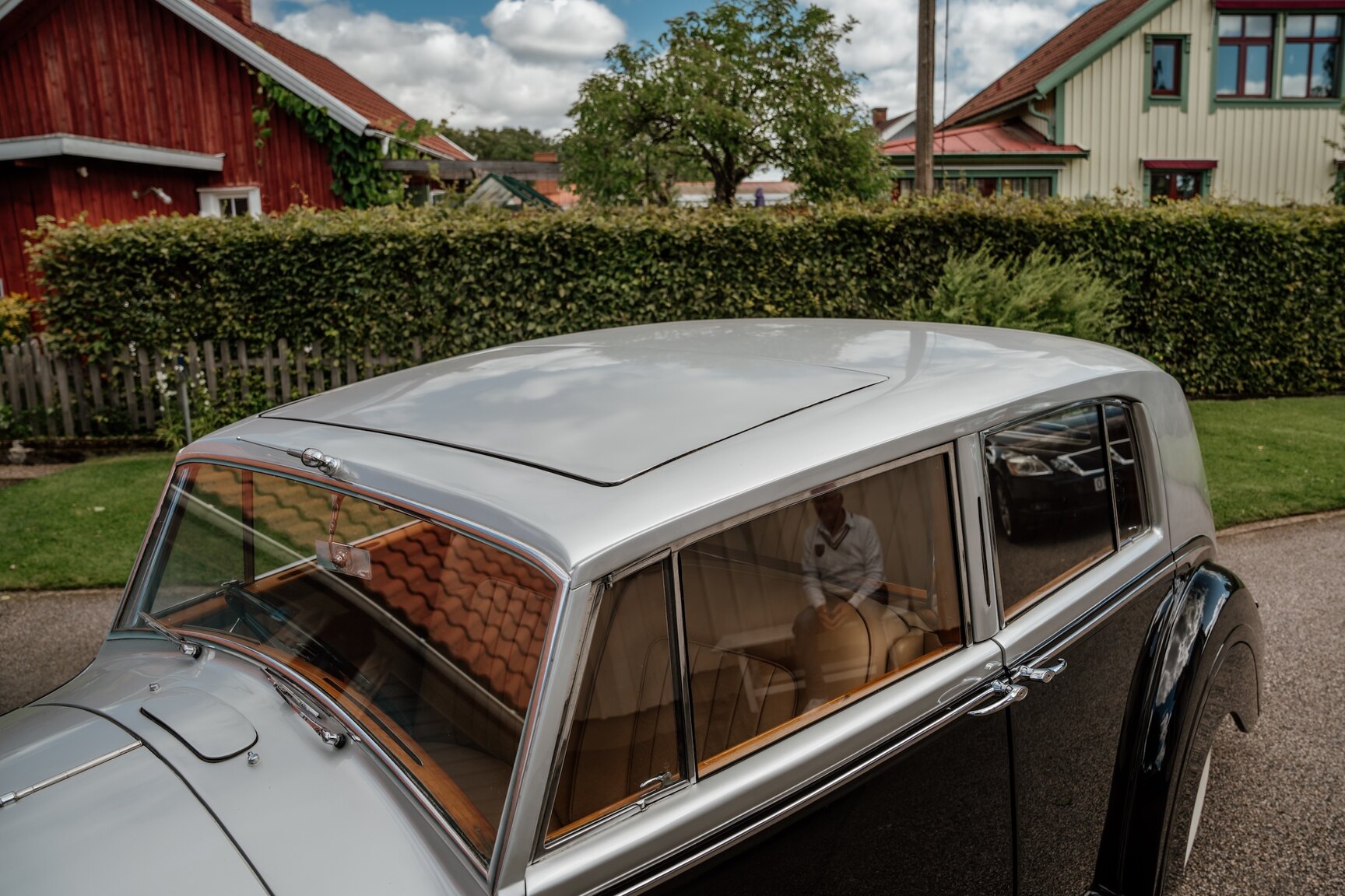 Exterior image of 1949 Rolls Royce Silver Wraith