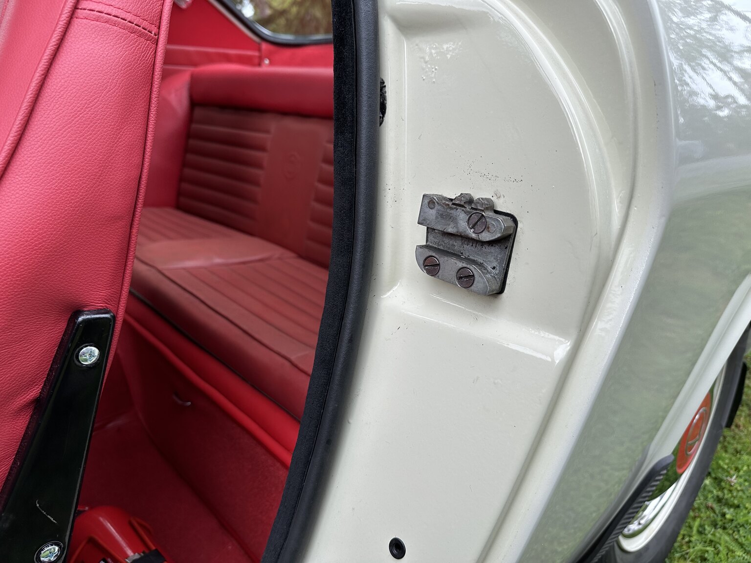 Interior image of 1964 Volvo P 1800 S