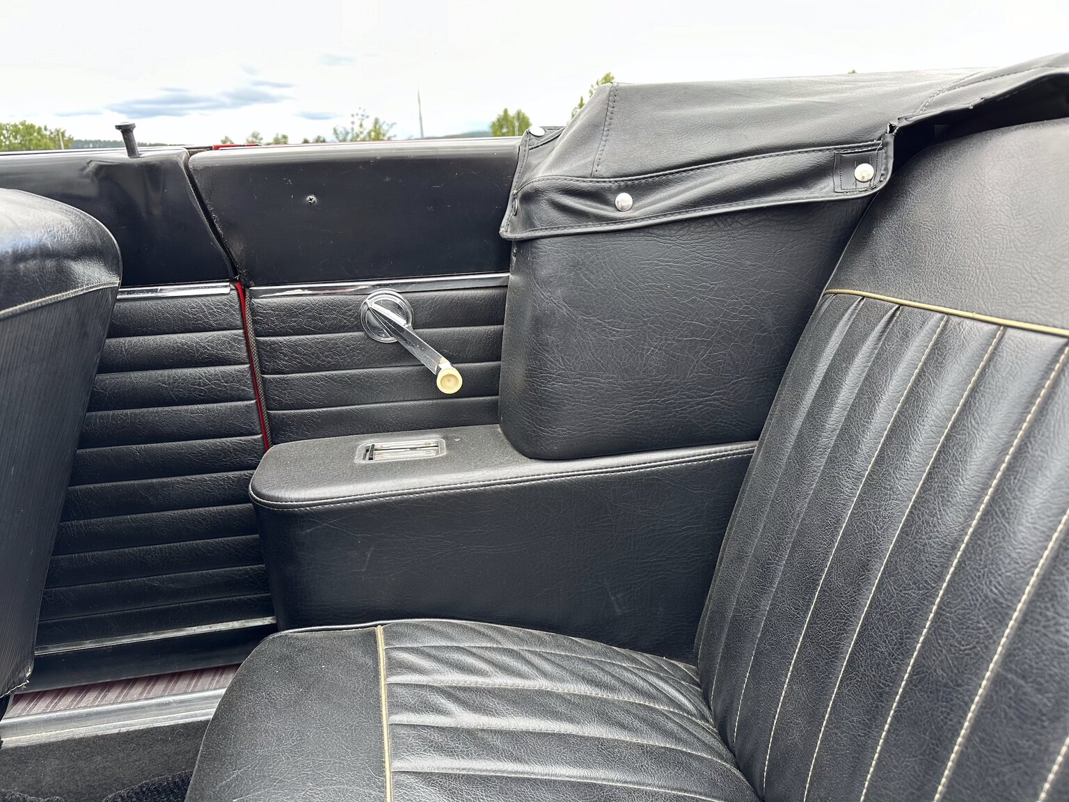 Innenraumfoto von 1963 Ford Falcon Futura Convertible