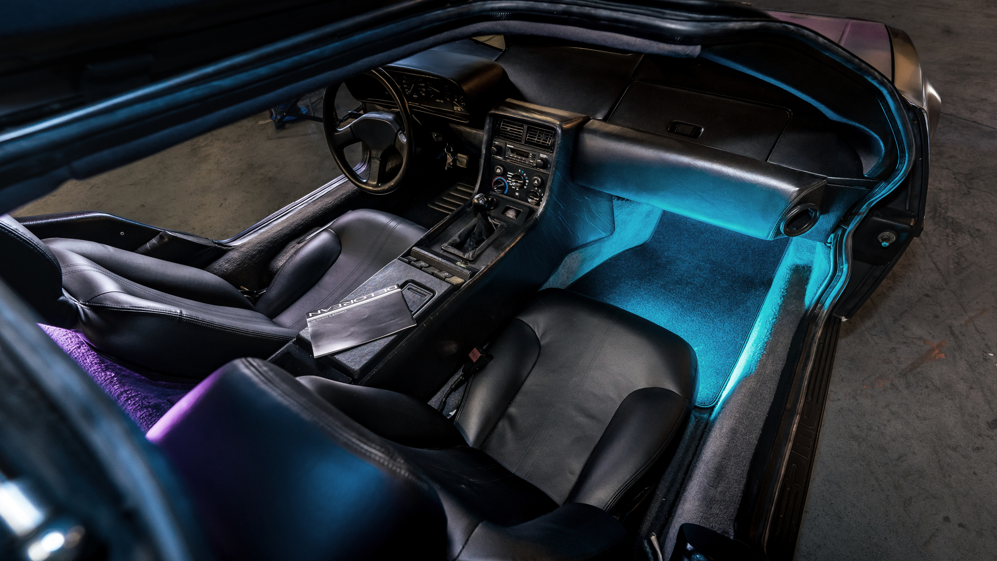 Interiörbild 1981 DMC DeLorean 