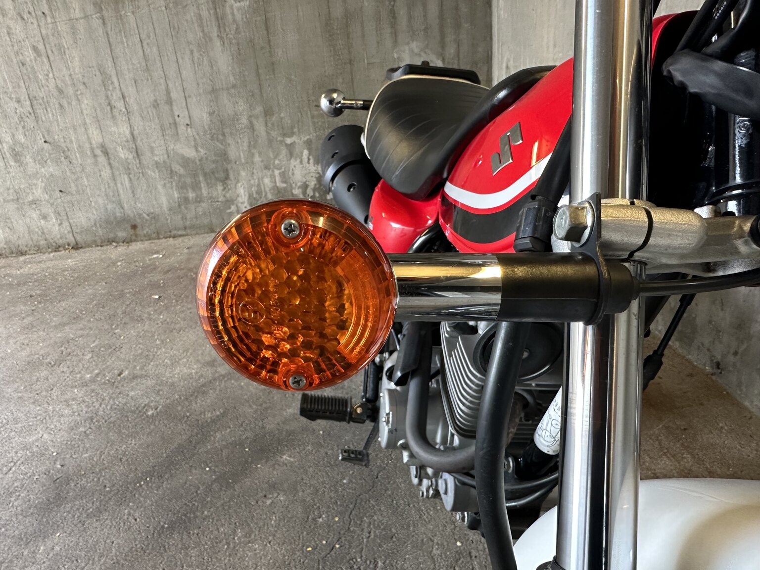 Exterior image of 2013 Suzuki RV125 Van Van