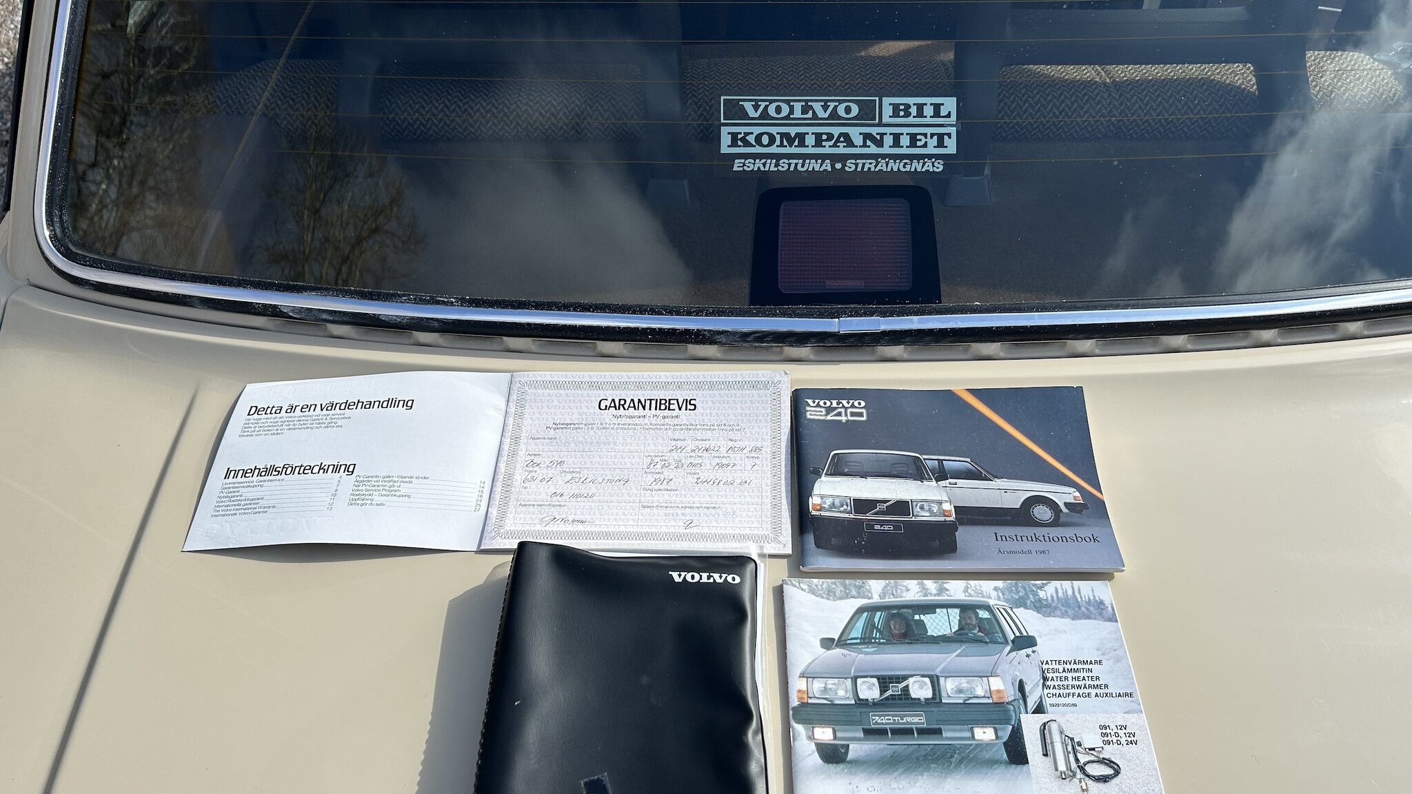 Documentation for 1987 Volvo 244