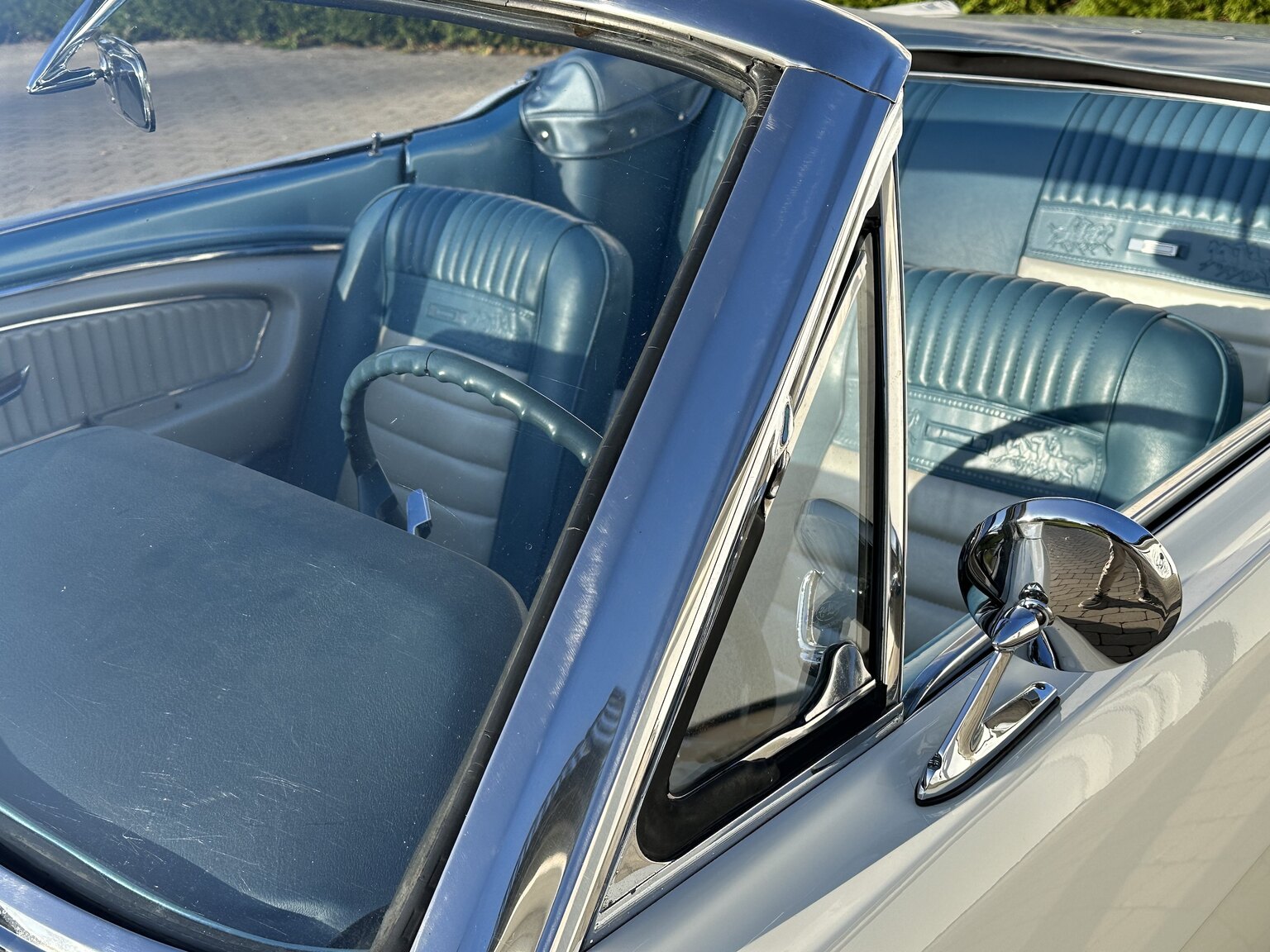 Exteriörbild på 1966 Ford Mustang Convertible