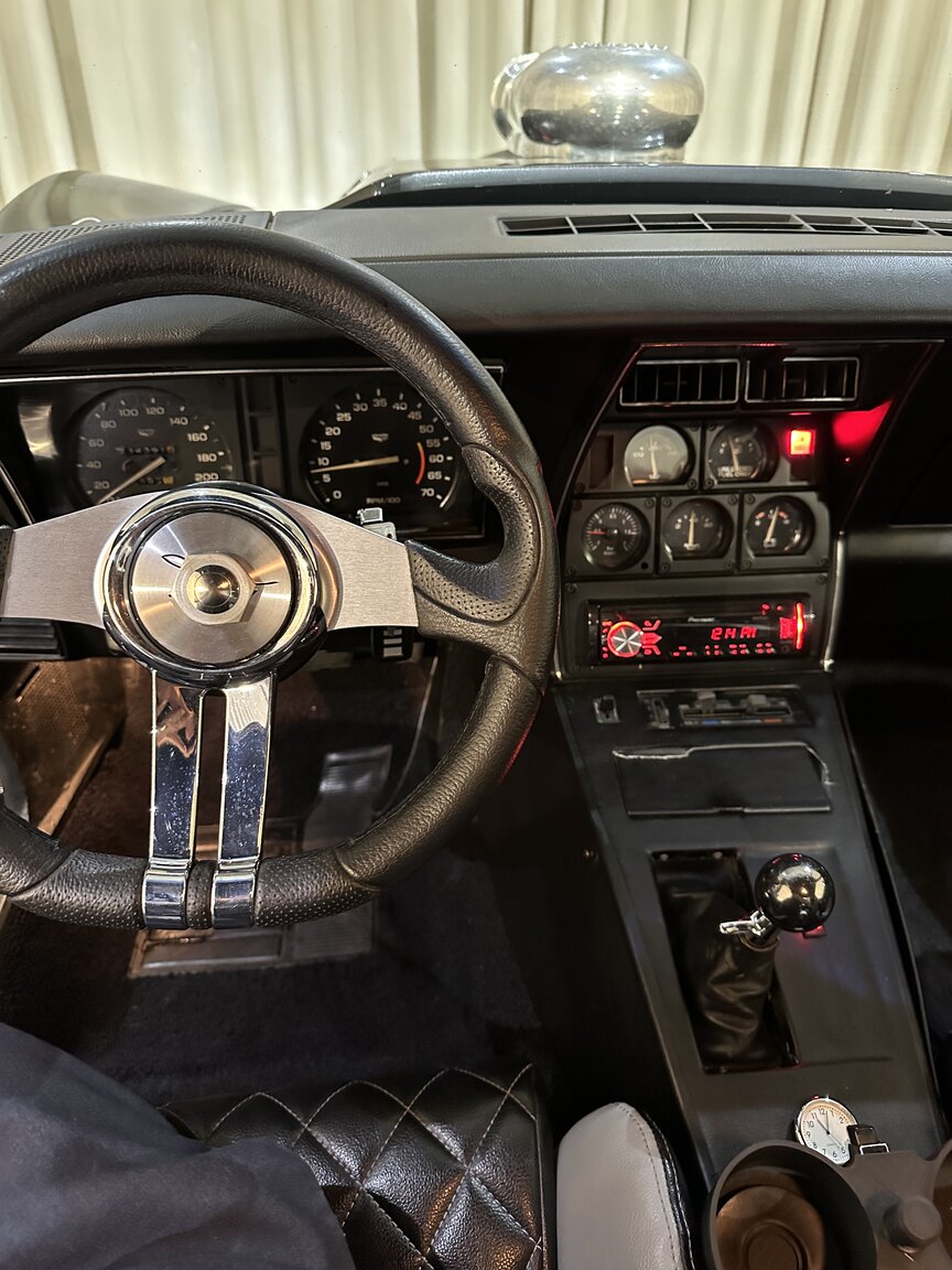 Interior image of 1975 Chevrolet Corvette Stingray 
