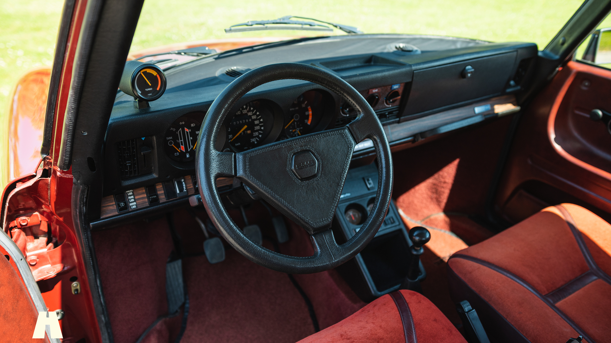 Interior image of 1980 Saab 99 Turbo unikum