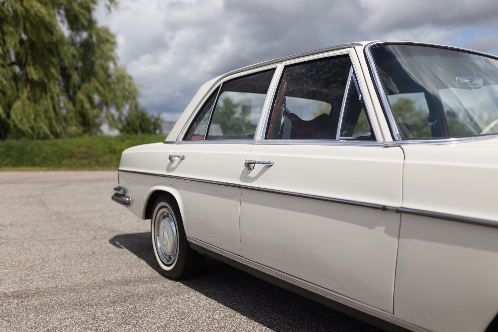 Exteriörbild på 1966  Mercedes-Benz 250 